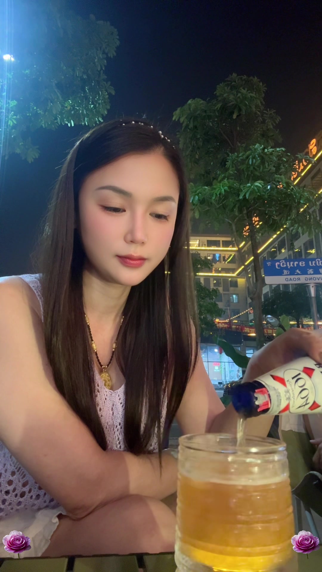 @妙手阁按摩店老板娘