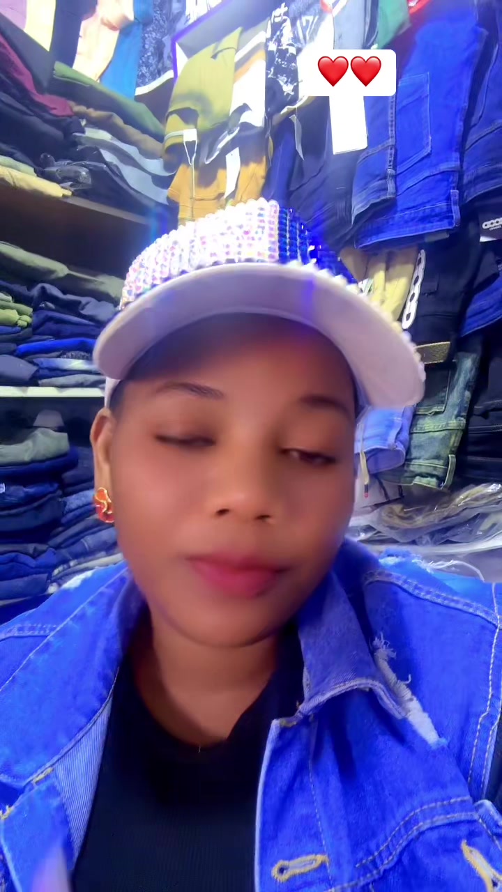 @Felishaeyes
