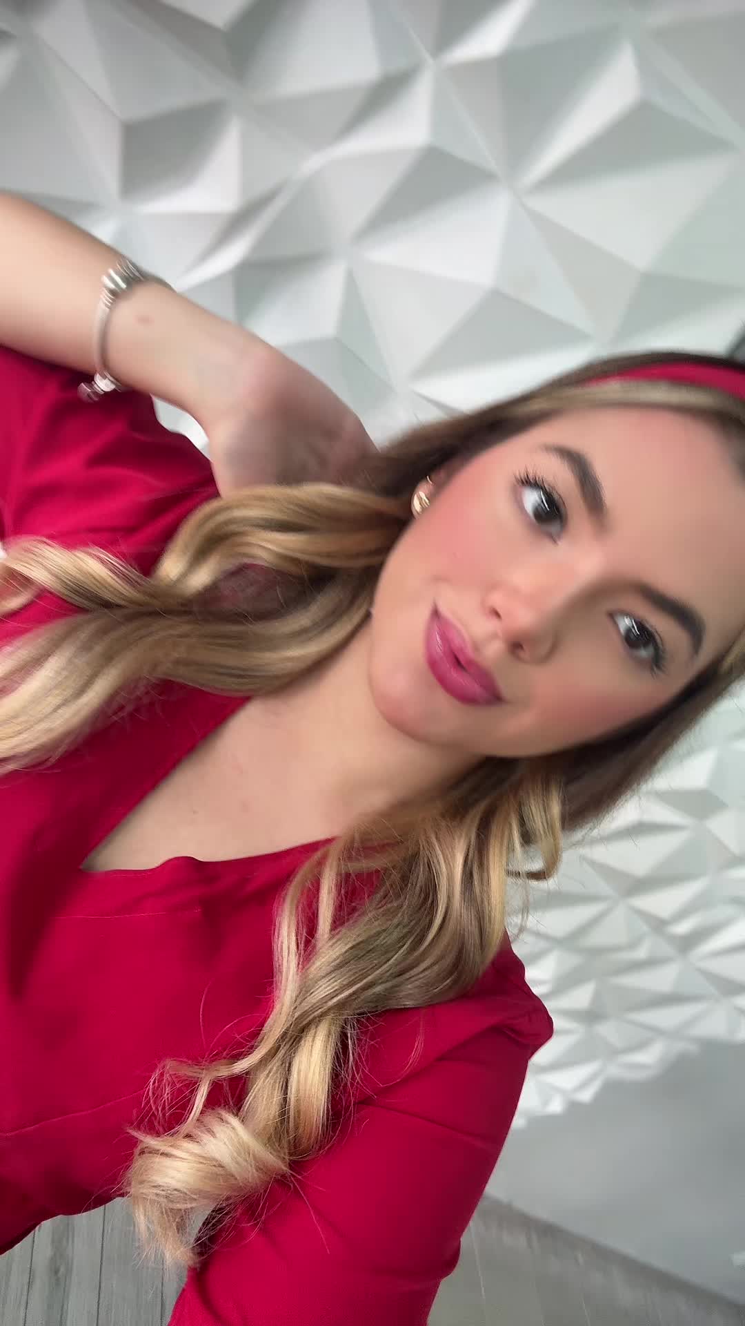 @Oriana Valentina