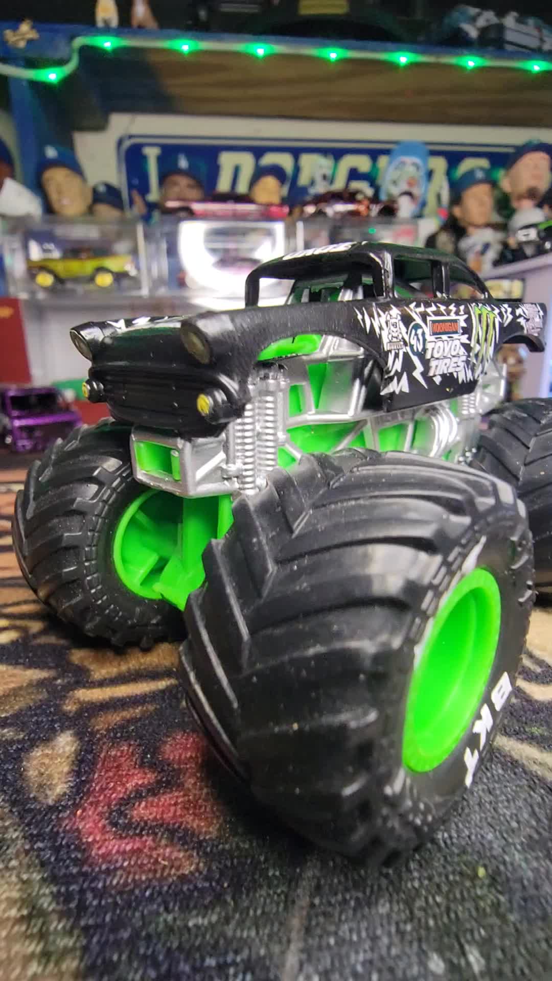 @ELMOFLESCUSTOMSHOP