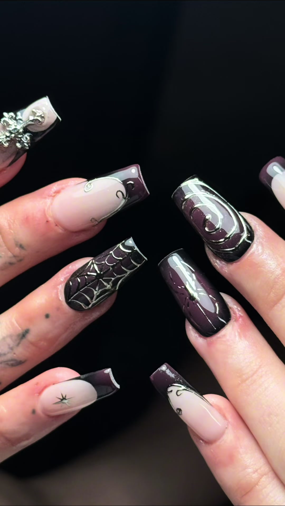 @TIPZYNAILZZ