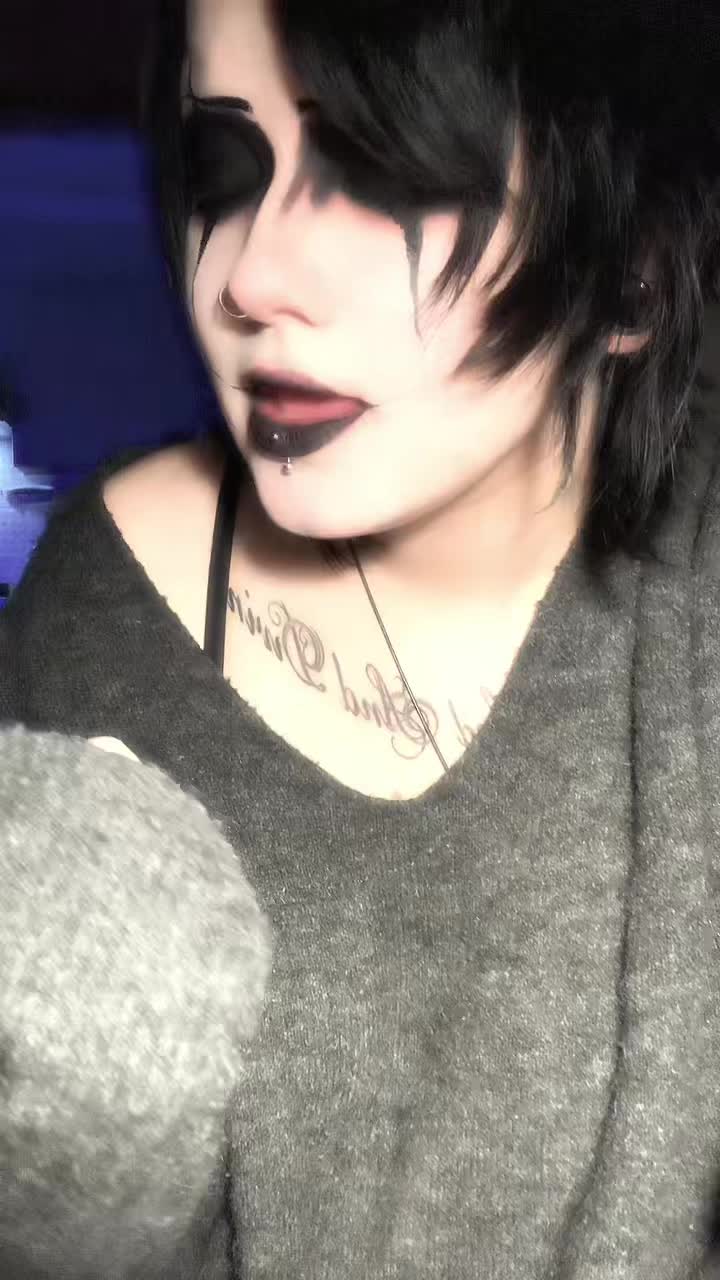 @elaine72305_