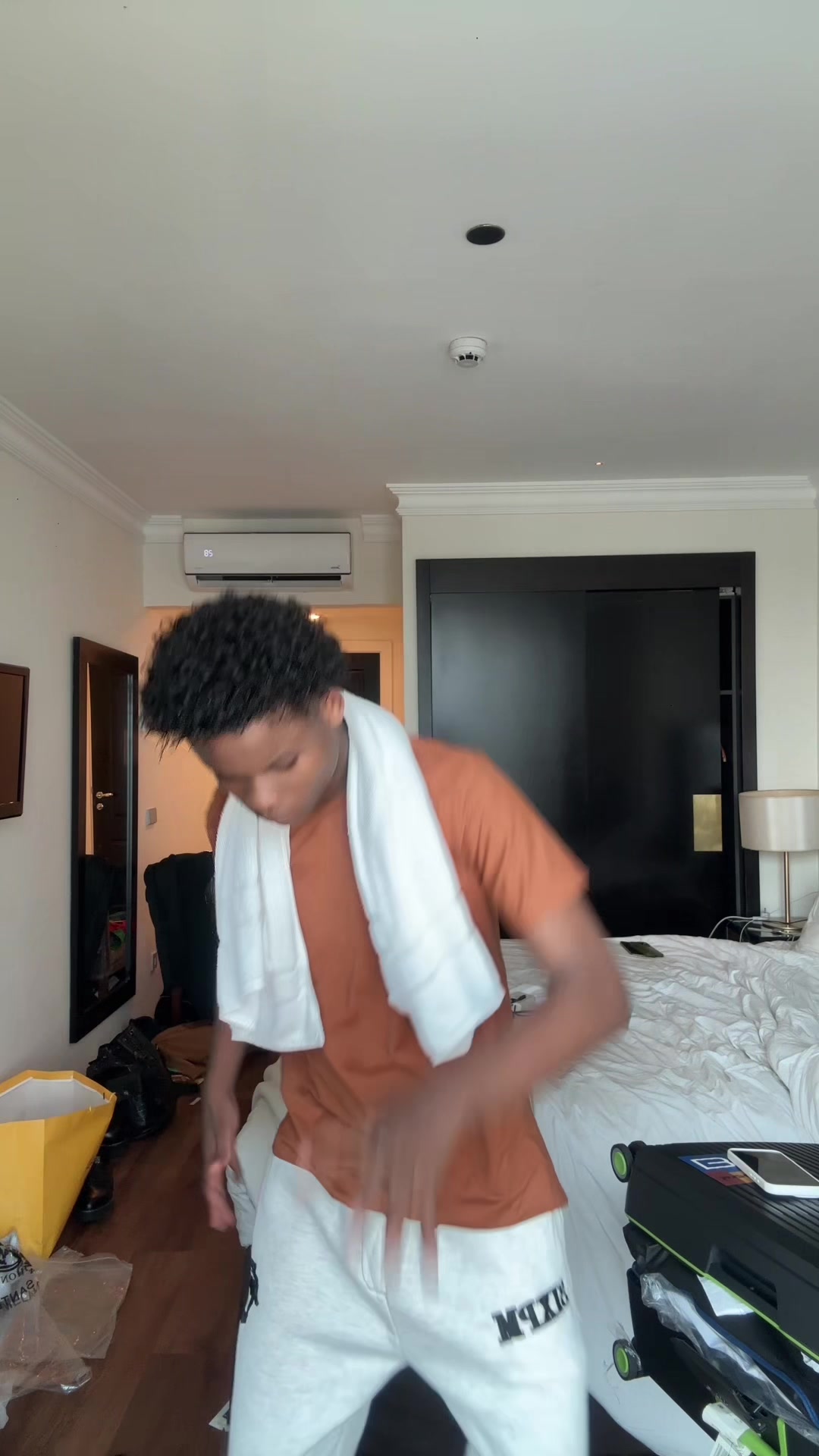 @DAME NICOLE 🇬🇳🇨🇫❤️