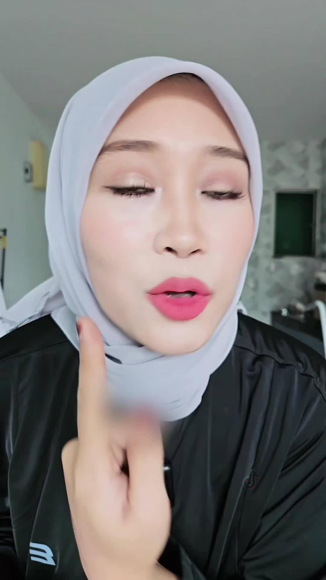 @Nynabukater