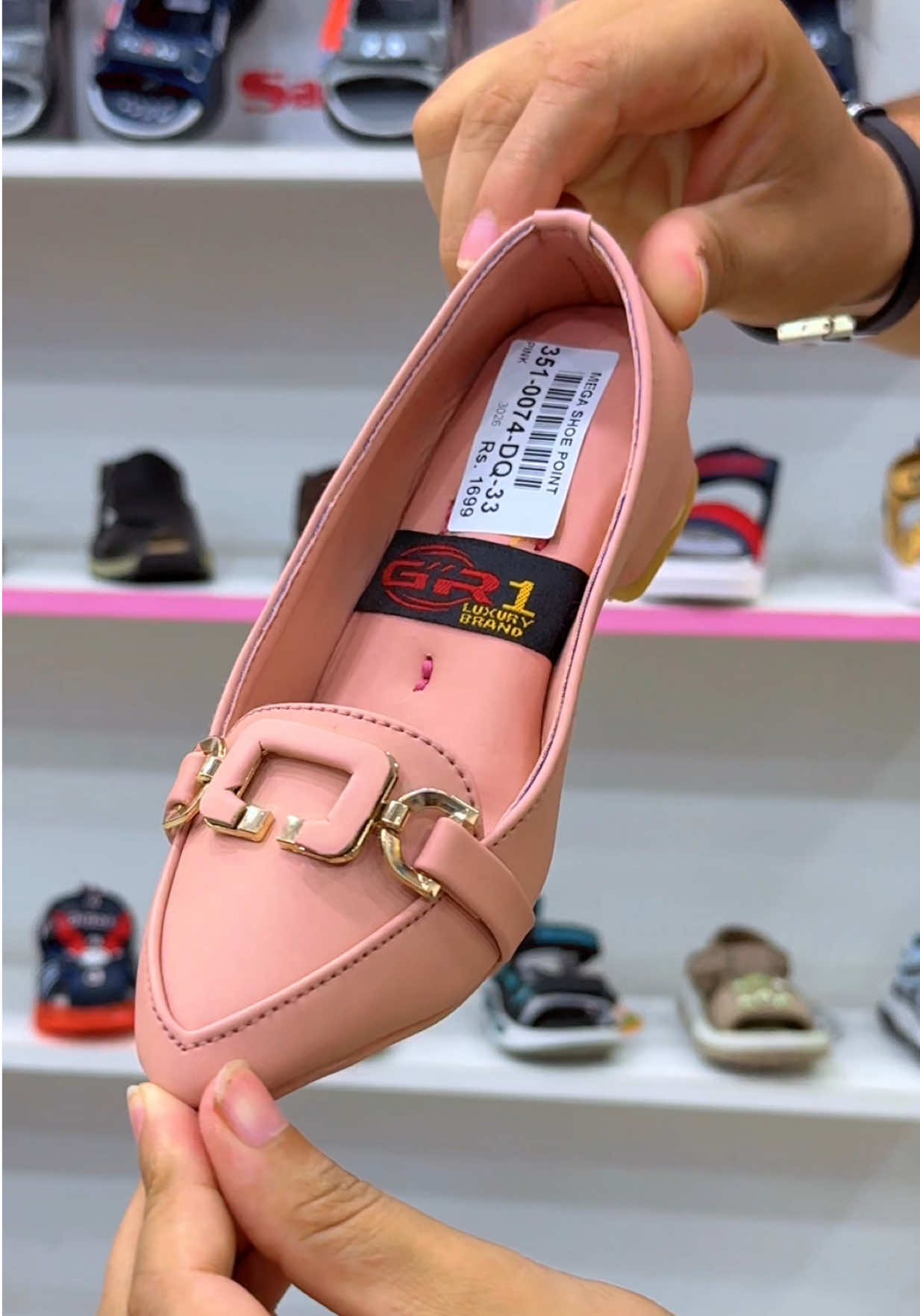 @Mega Shoes point Chakwal