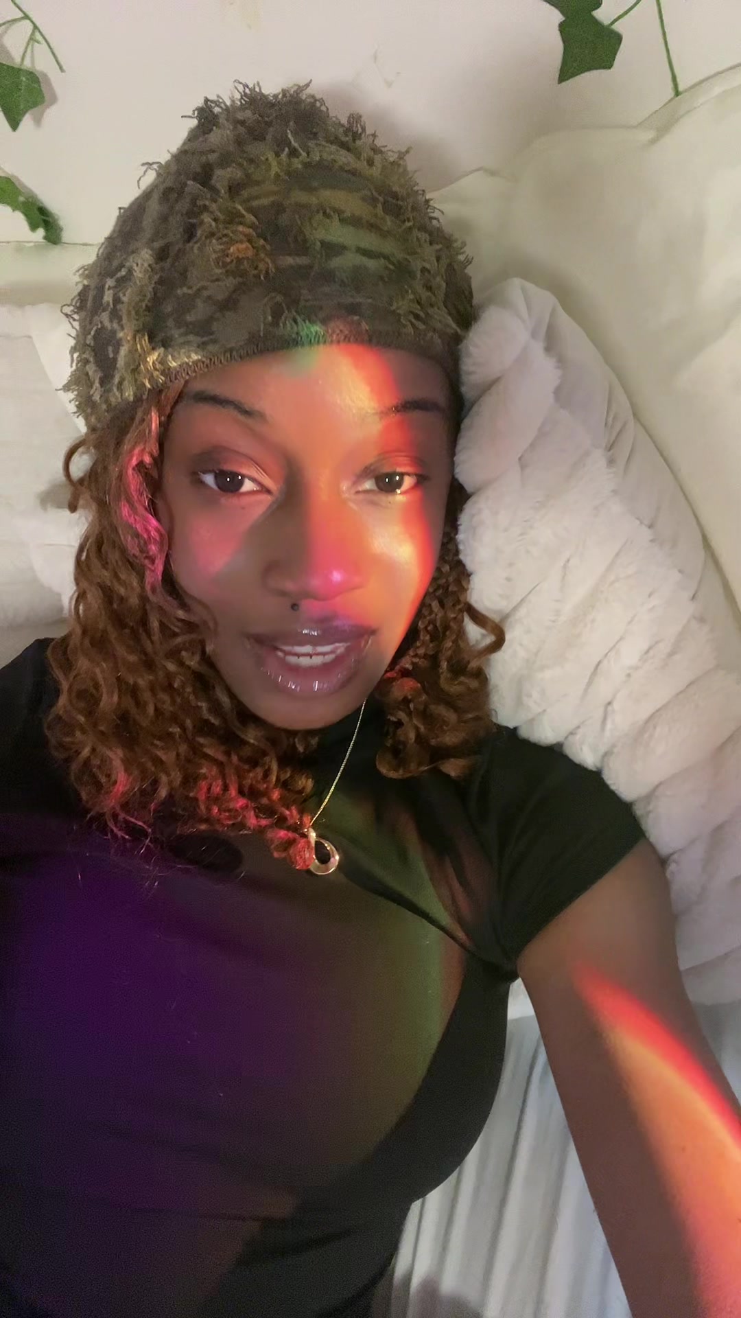@👰🏾&zwj;♀️