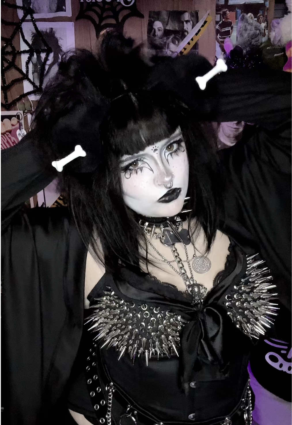 @𝐁𝐞𝐥𝐥𝐬 ;𝟑 🐾