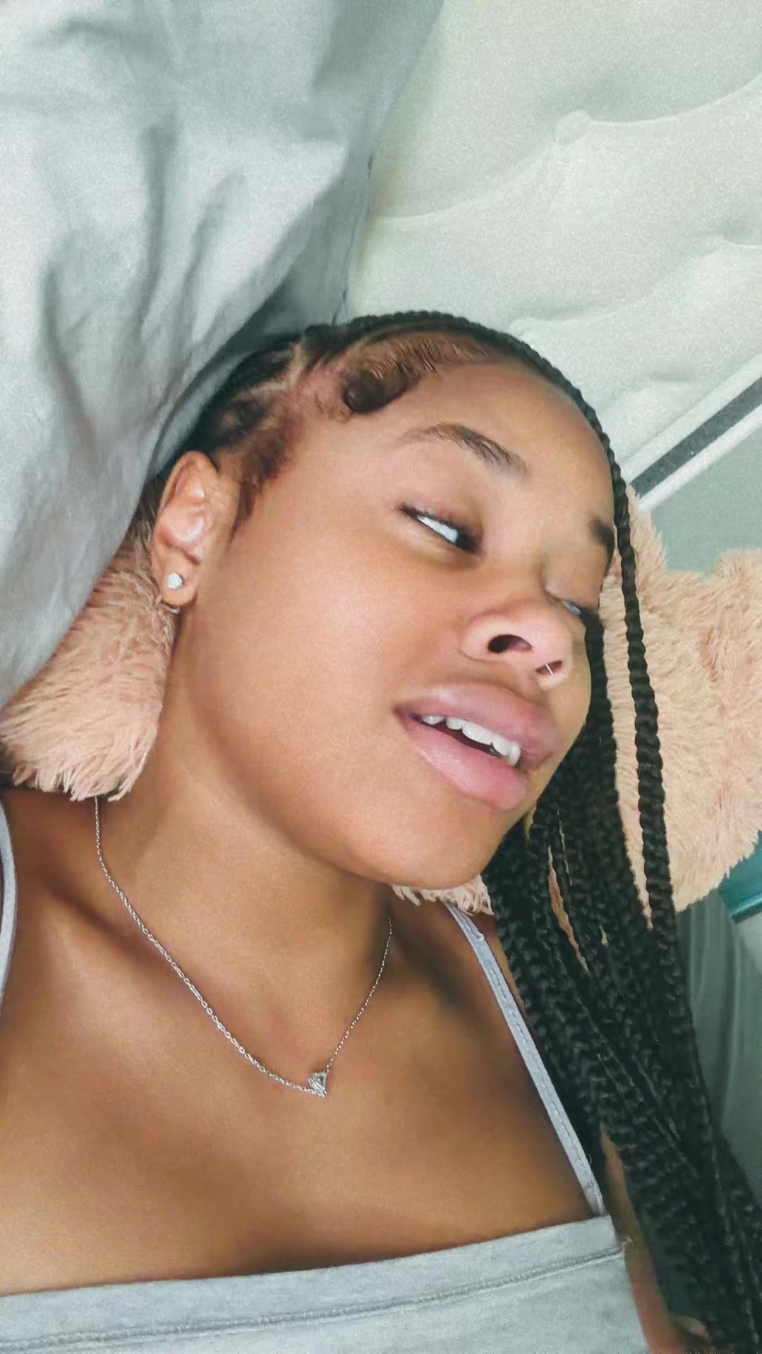 @_niyahlashae