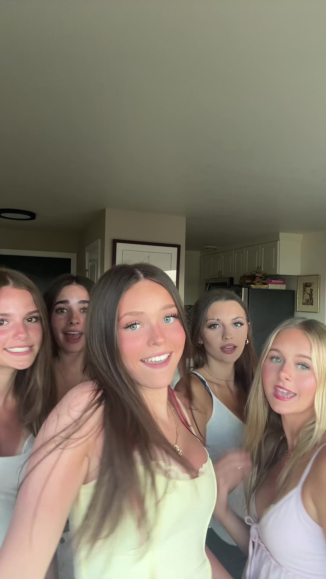 @😝