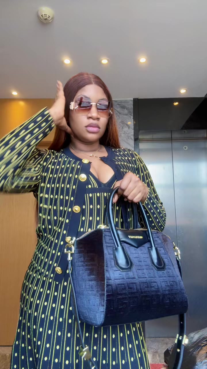 @Cátia mbuyi