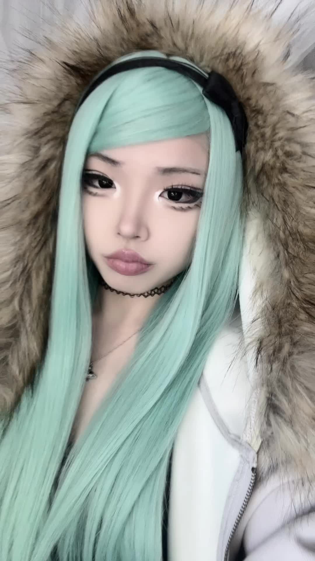 @⌖