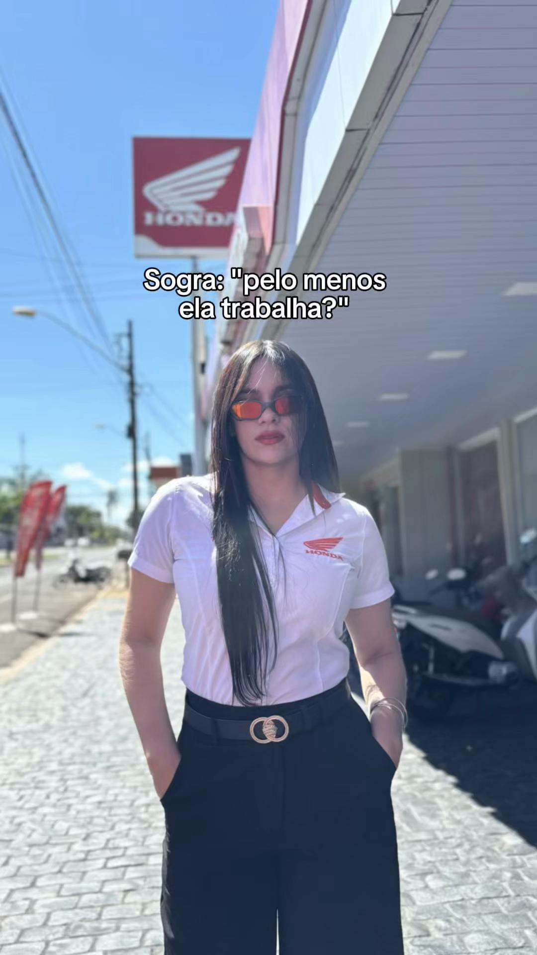 @Rosyizizhonda