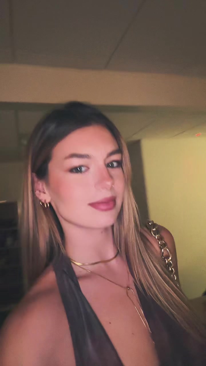 @Victoria Trunkl🇧🇷