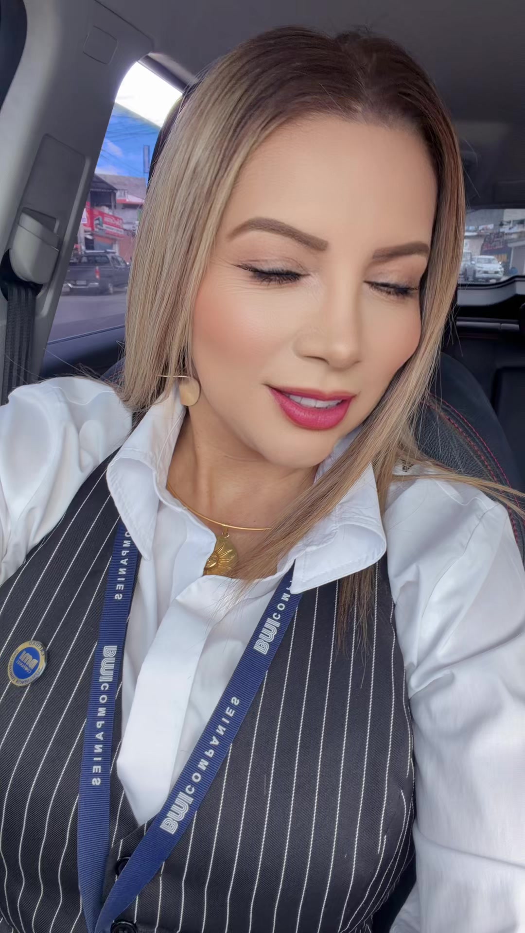 @Anna Karyna