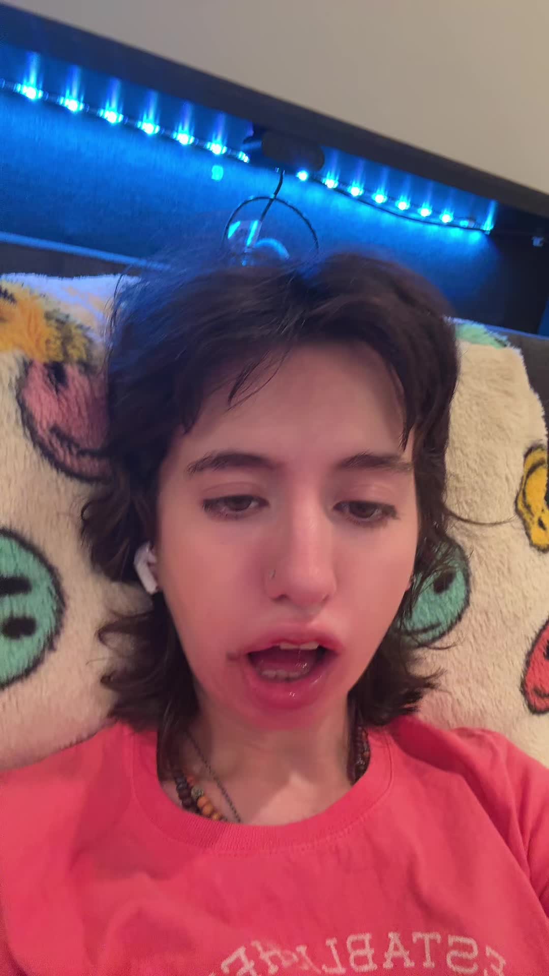 @Ur favorite_brunette