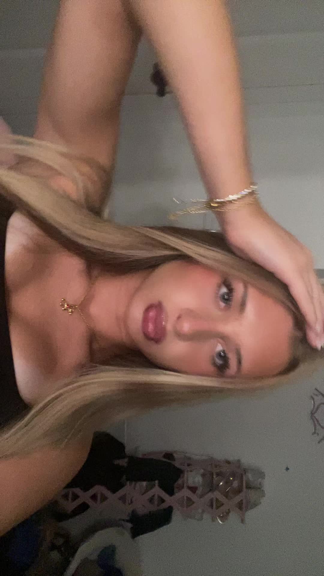 @Liza๐
