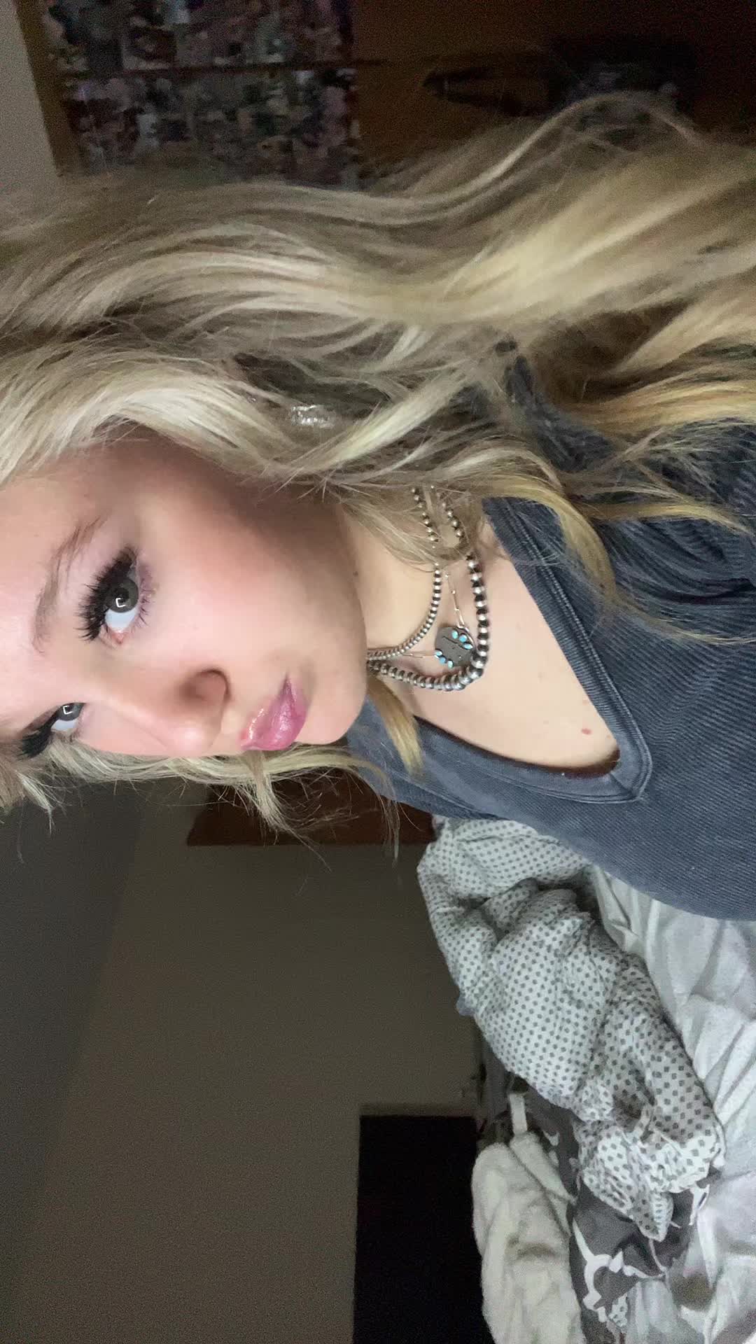 @Alana 𐚁