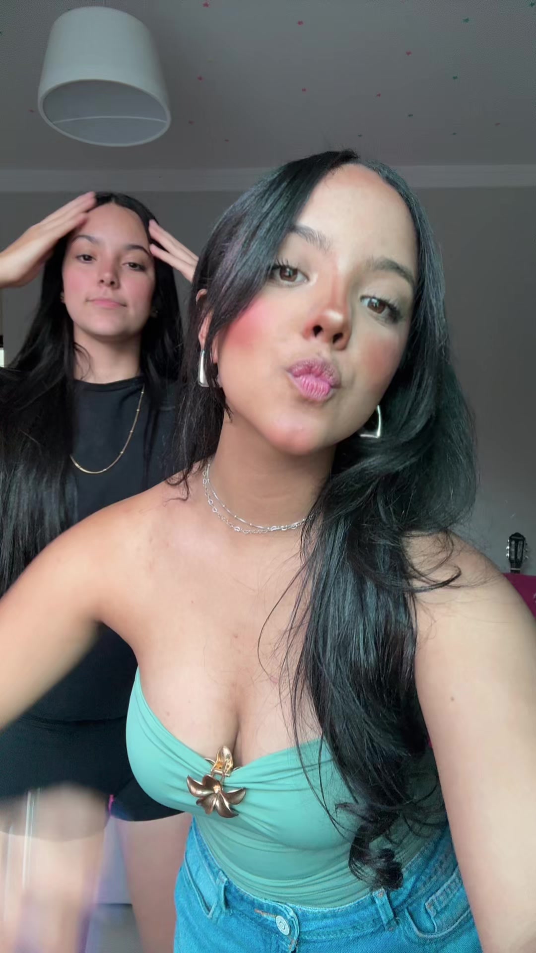 @Leal