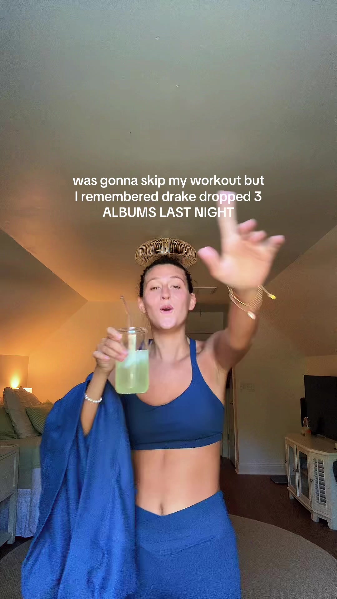 @liz missroon