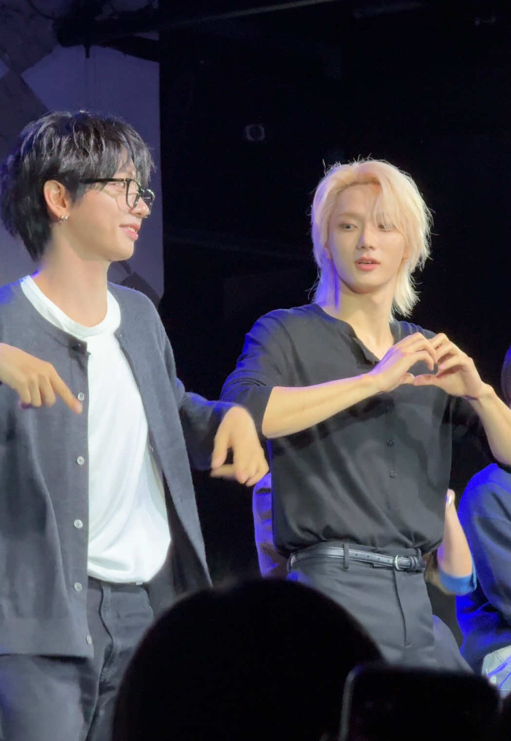 @초록