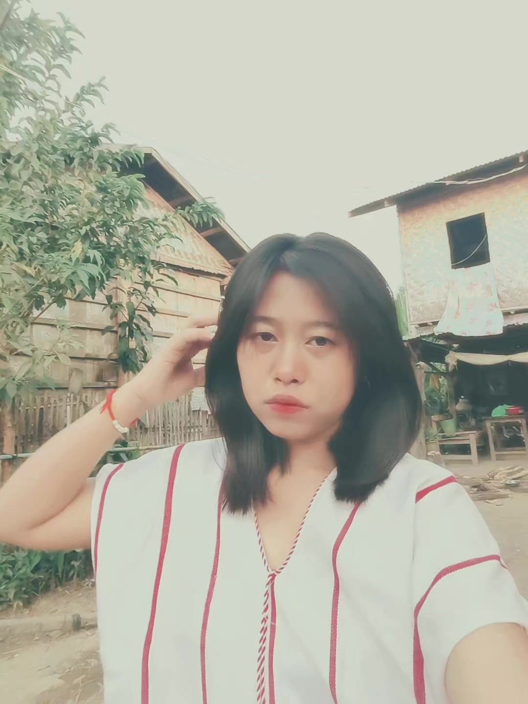 @Shin thant g'f💩
