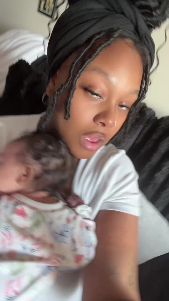 @😘