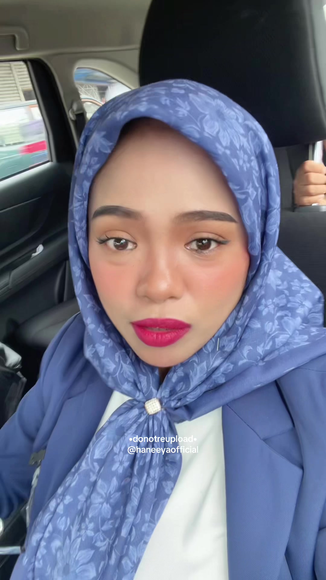 @haneeyaofficial