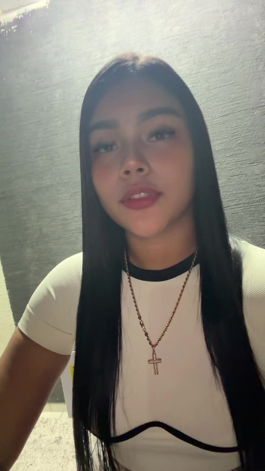 @Laura hurtado