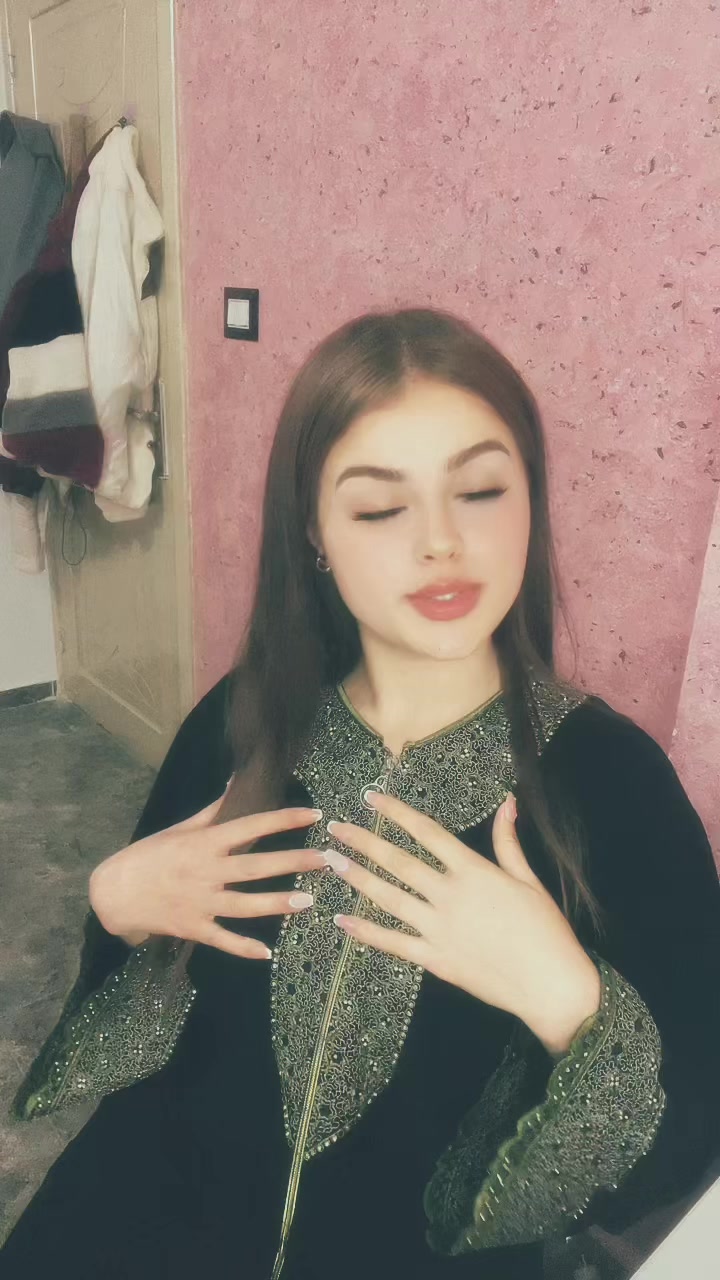 @🎀 𝓝𝓸𝓸𝓻_𝓠𝓾𝓮𝓮𝓷🎀