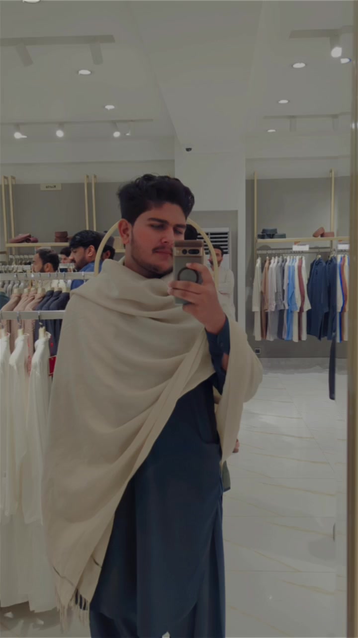 @𝘚𝘢𝘩𝘪𝘳_𝘎𝘪𝘭𝘭