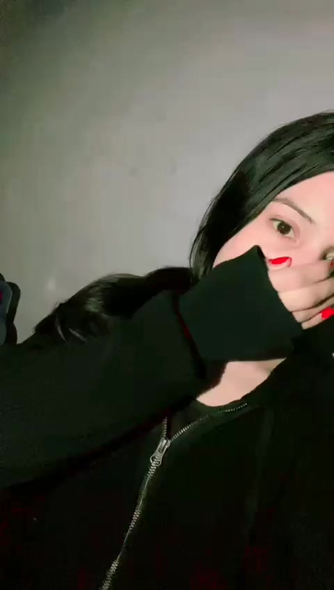 @~MANO&