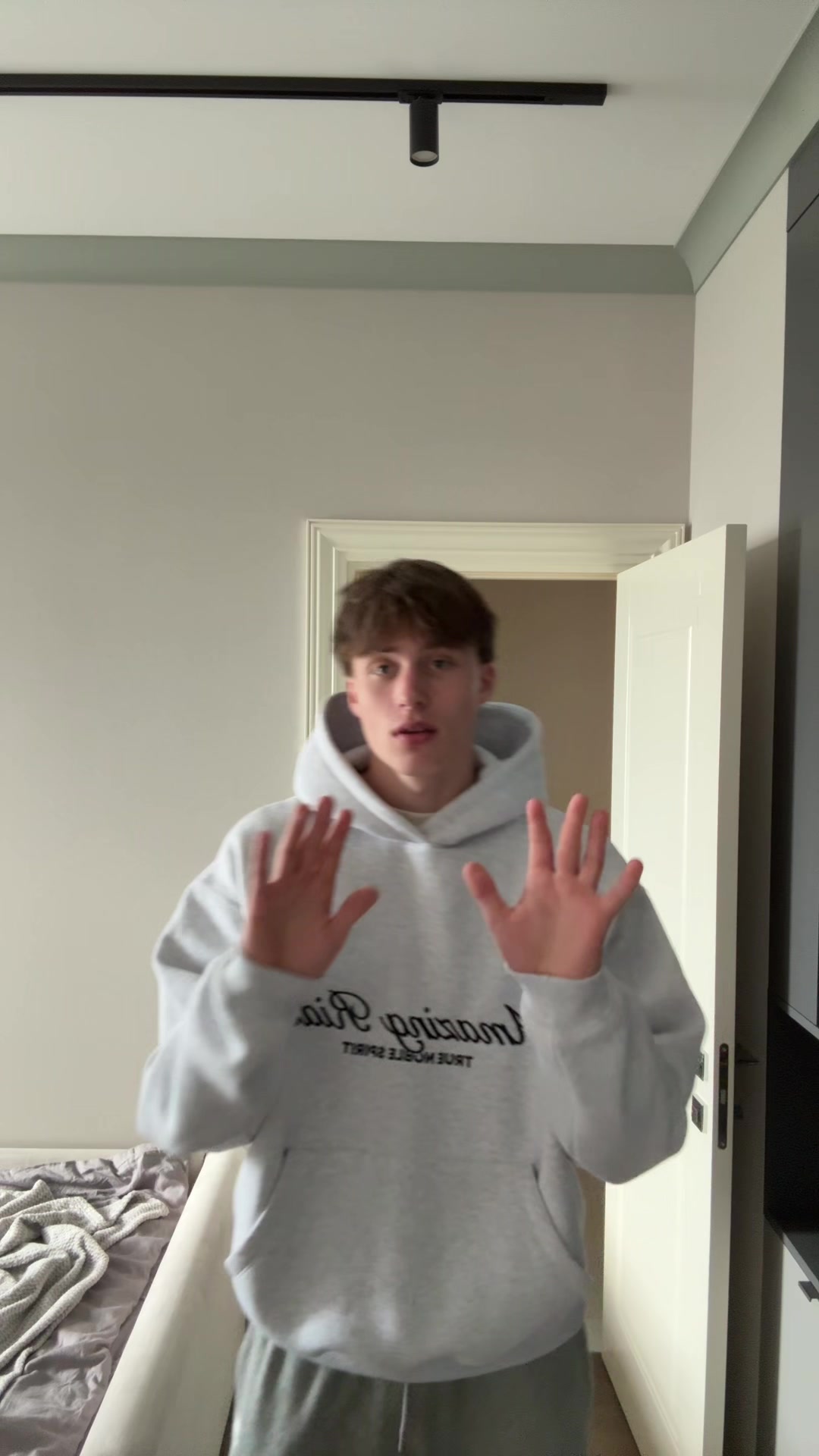 @petbratik