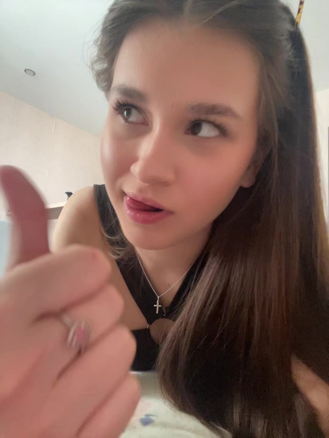 @полинчек