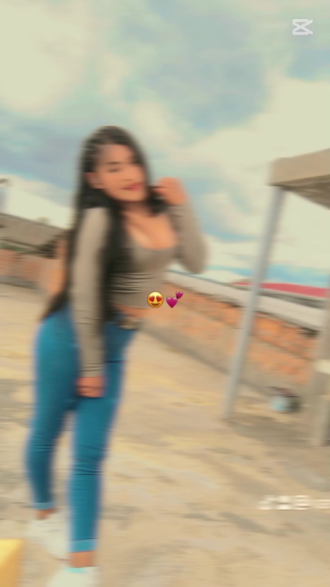 @Noemy15