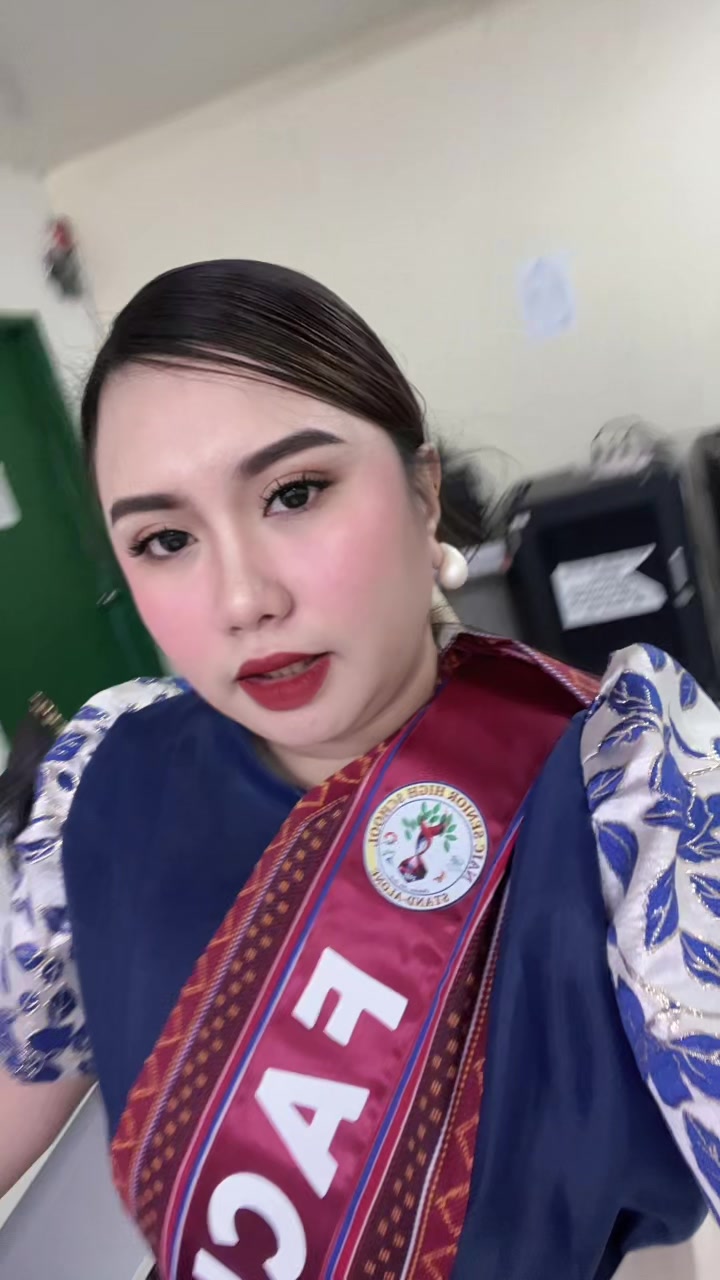 @Jhielyn ♡ ⟭⟬
