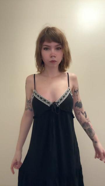 @xxvioletaddamsxx