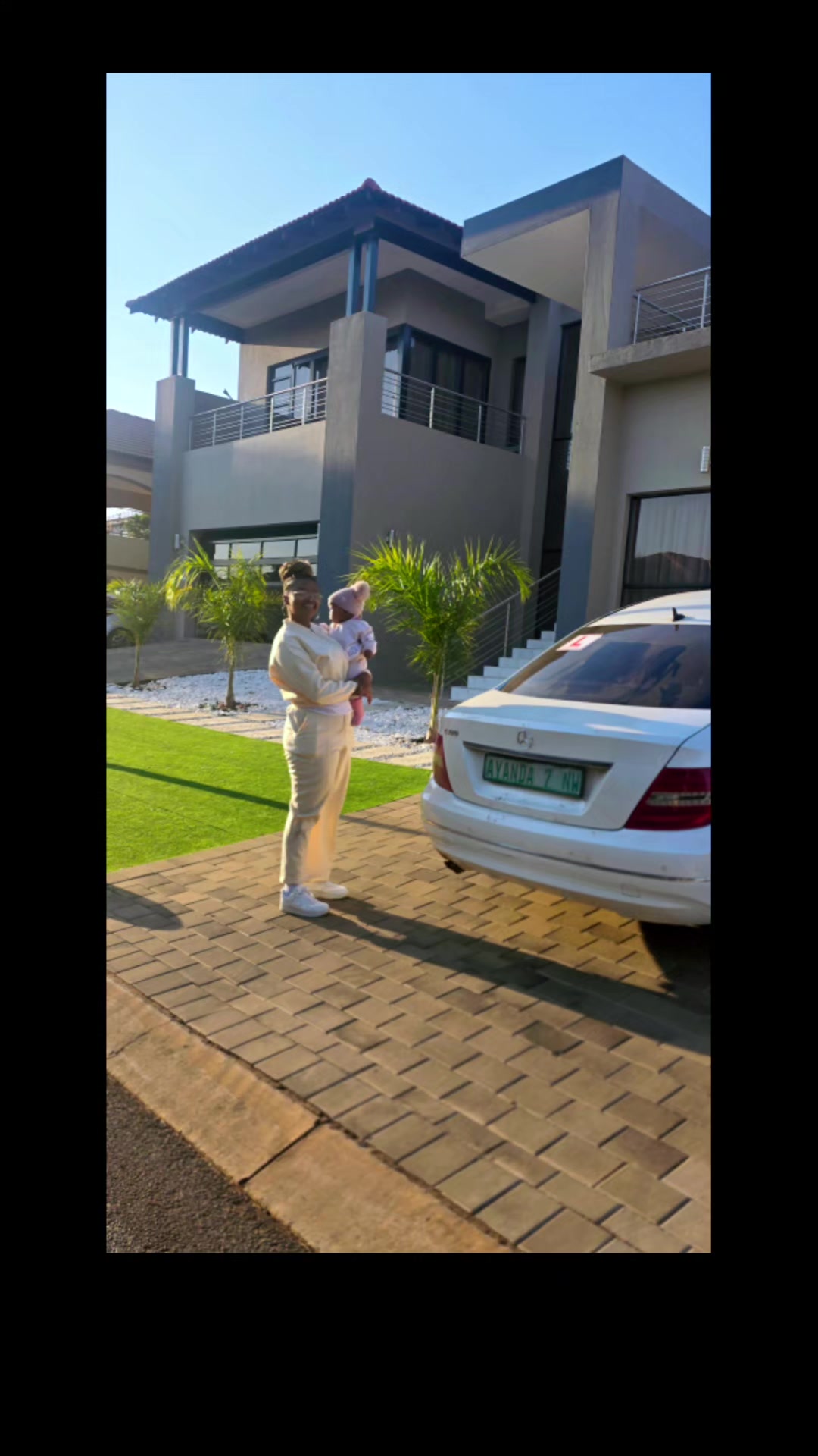 @Ayanda Mochoana