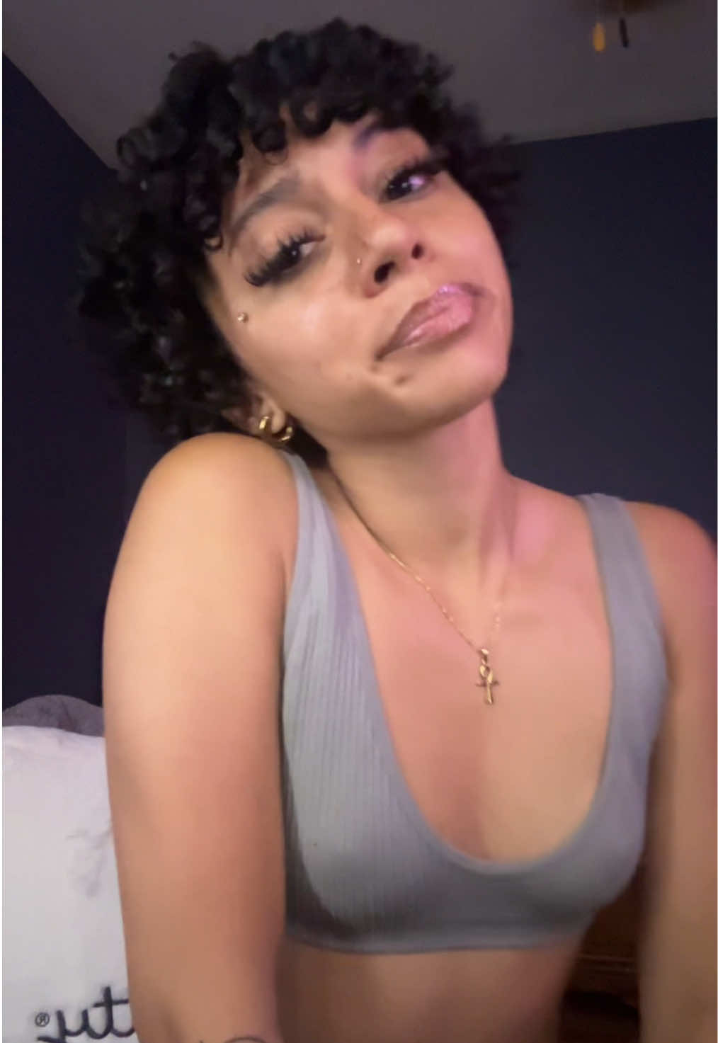 @️