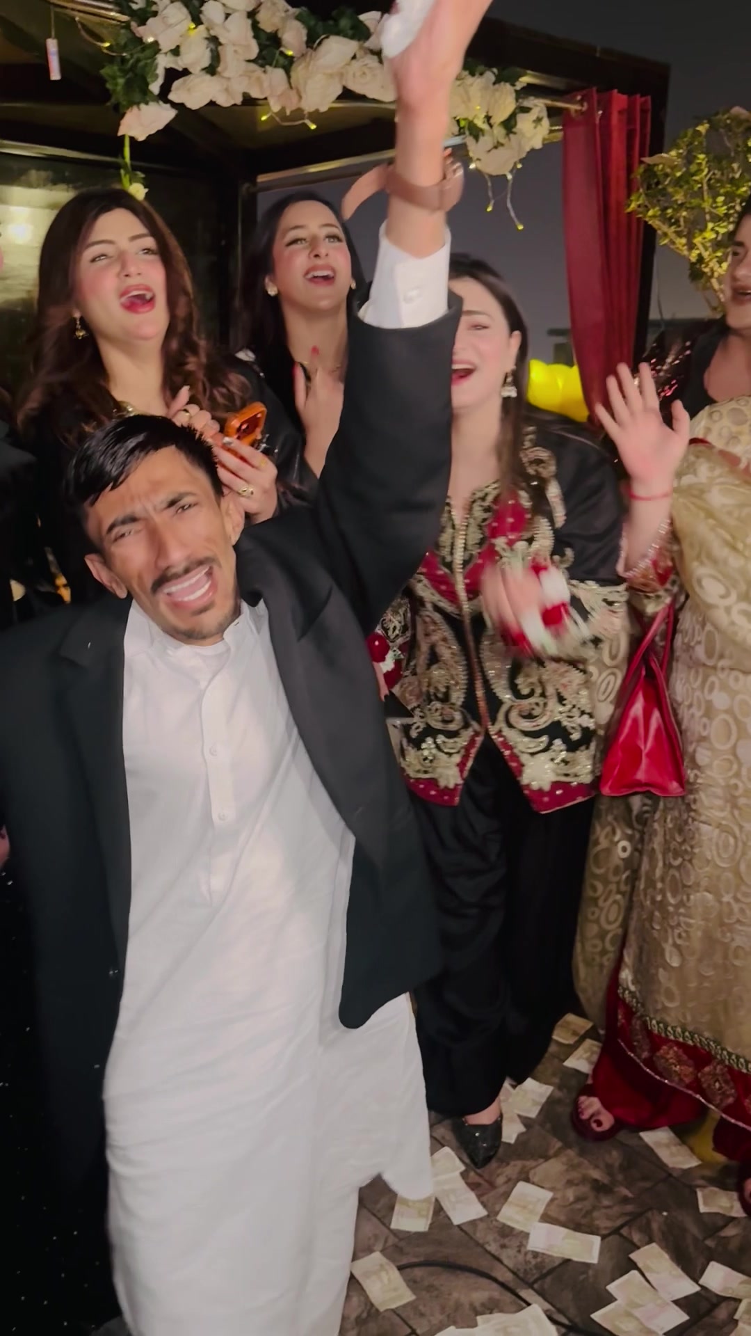 @Irfan Malik🤣