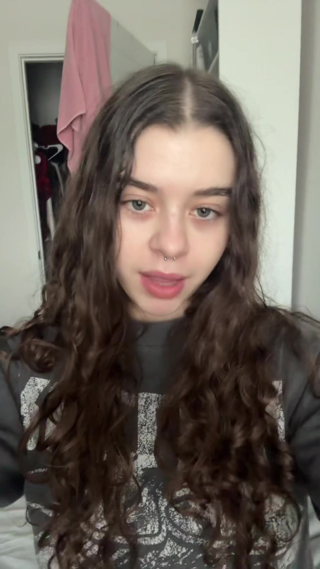 @loraine