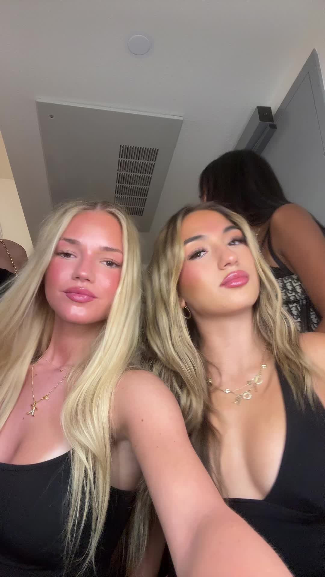 @kat