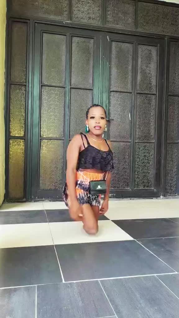@VIVIAN💃