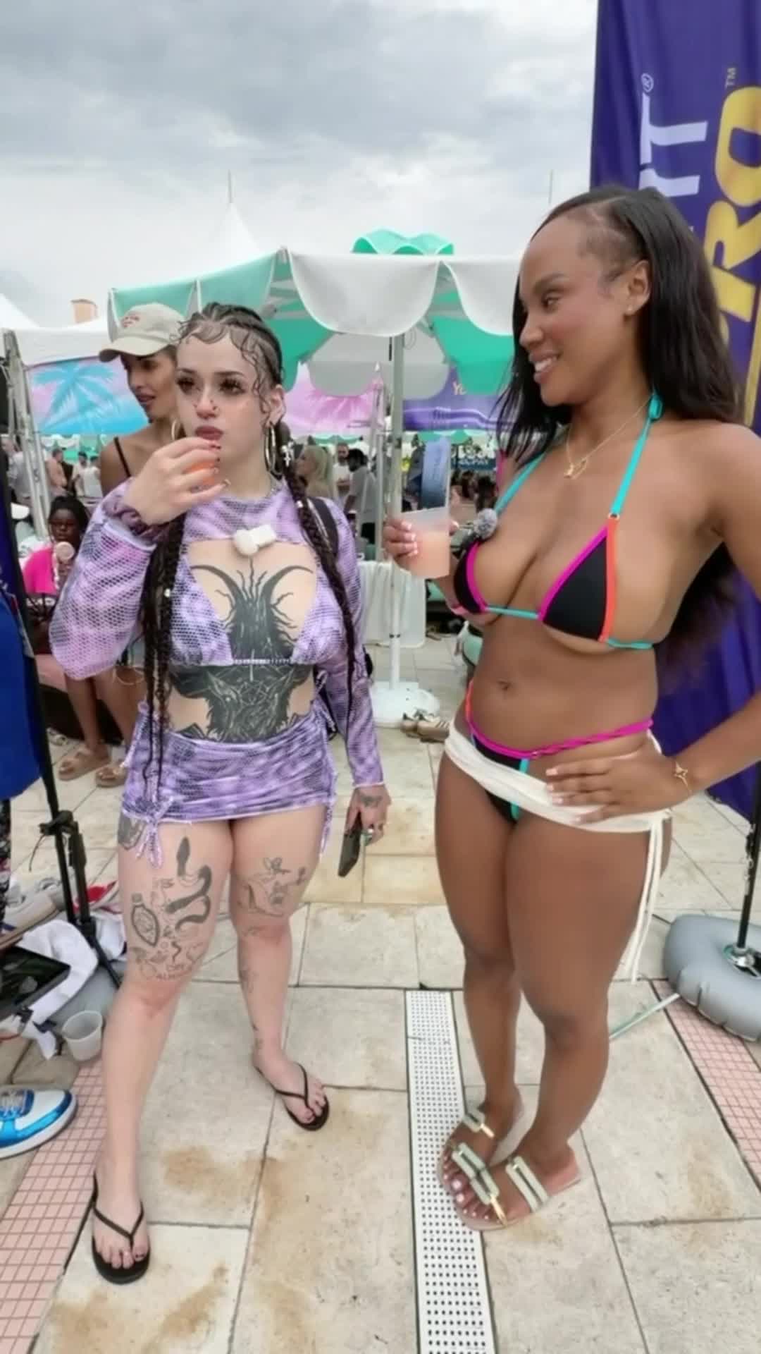 @August_Skye