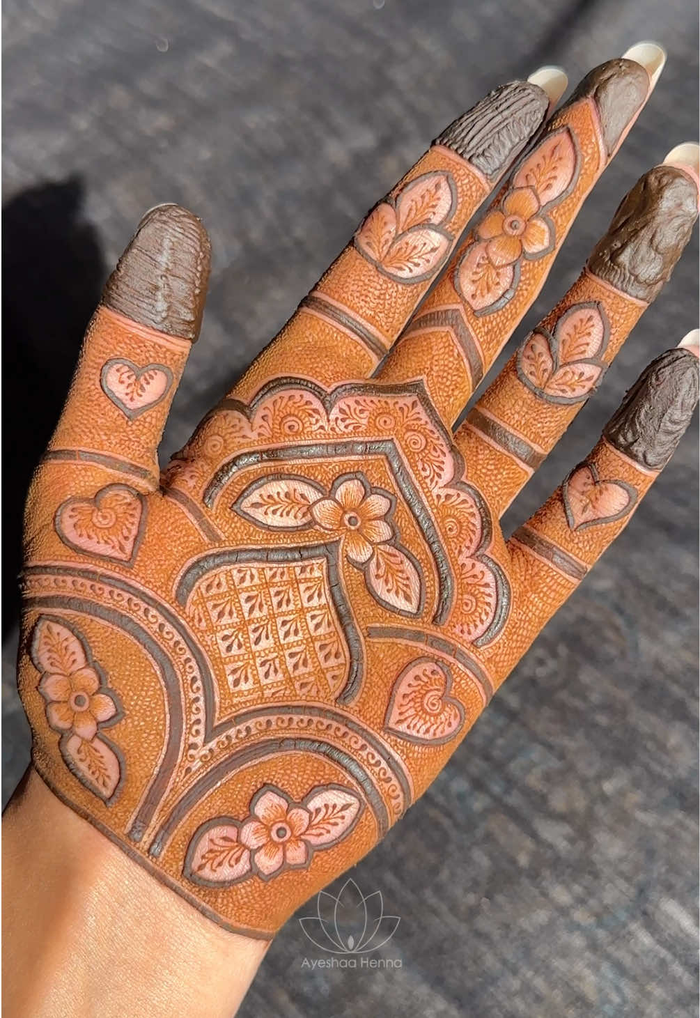 @Ayeshaa Henna
