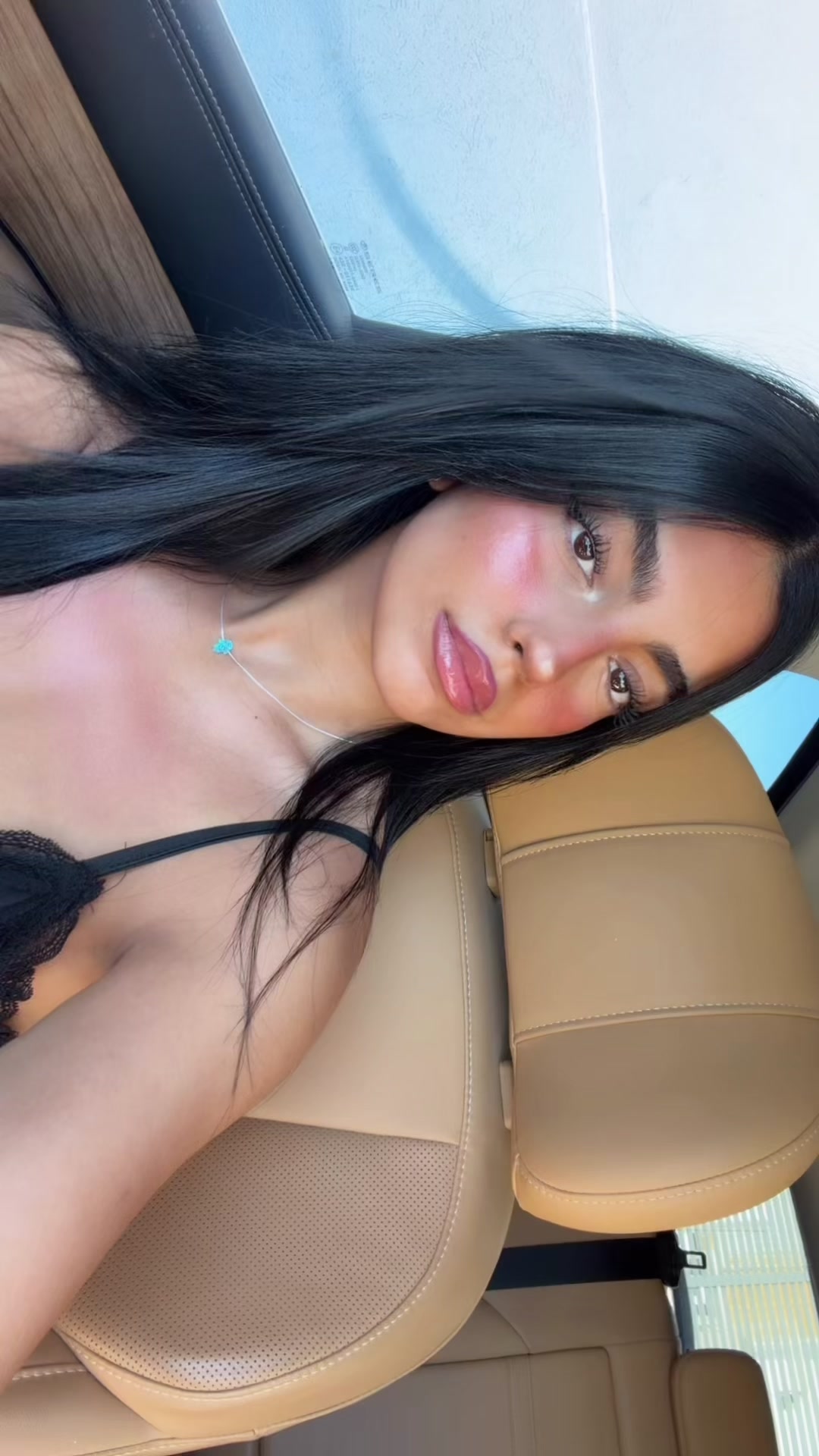 @ELIYA🦋