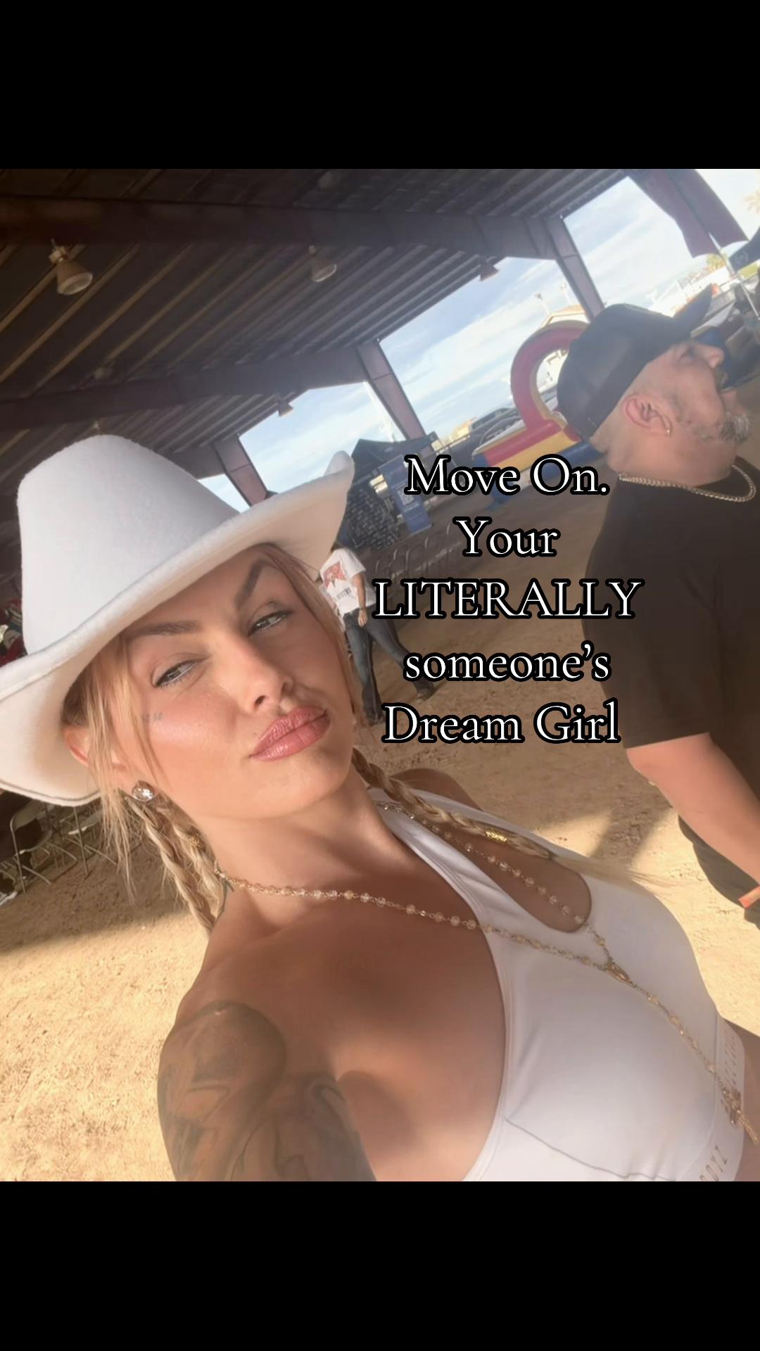 @Xoxo