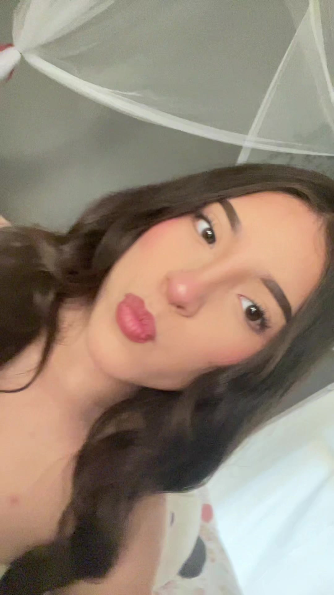@𝒻𝑒𝓇𝓃𝒶𝓃𝒹𝒶