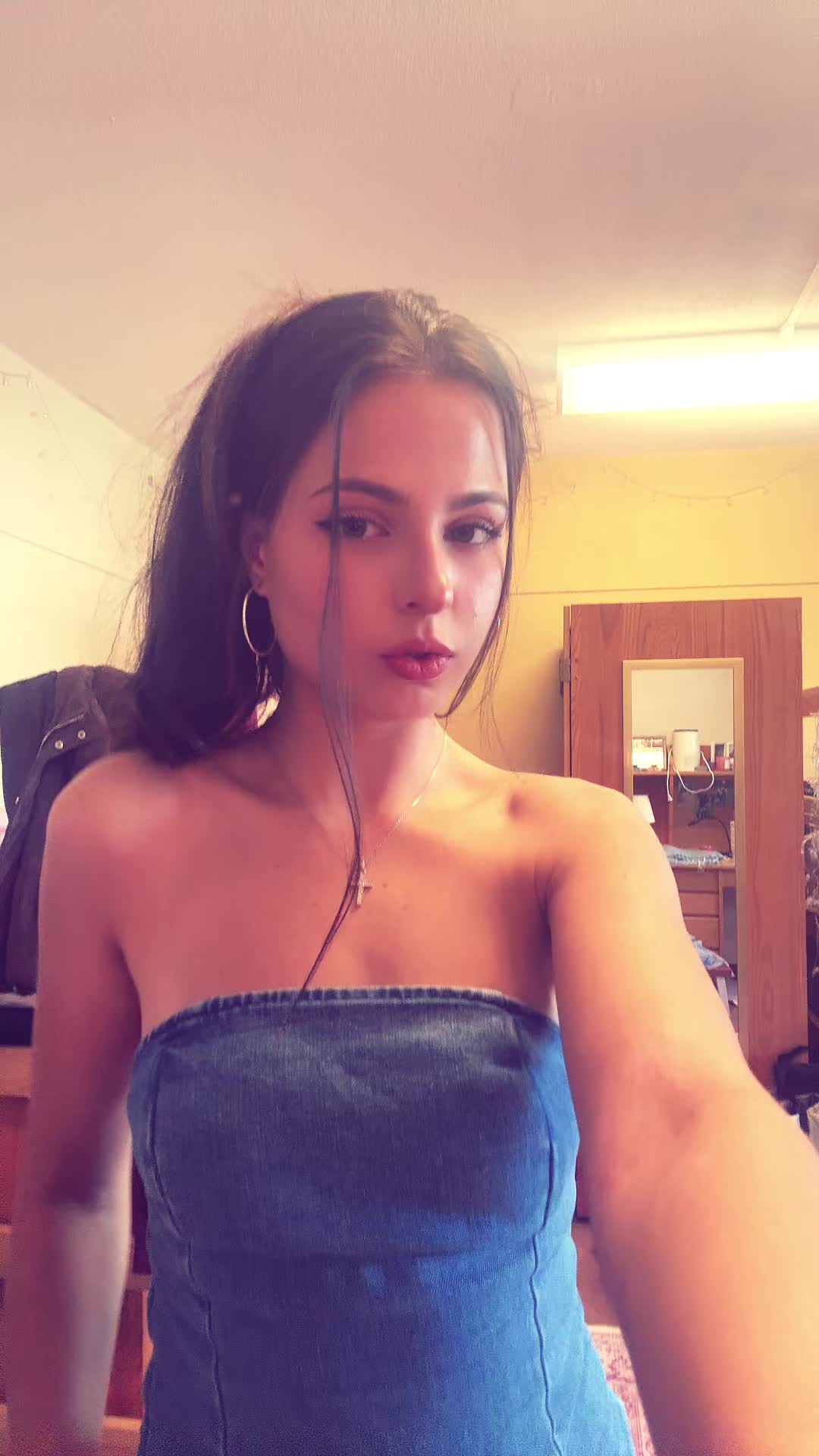 @ava_larcome