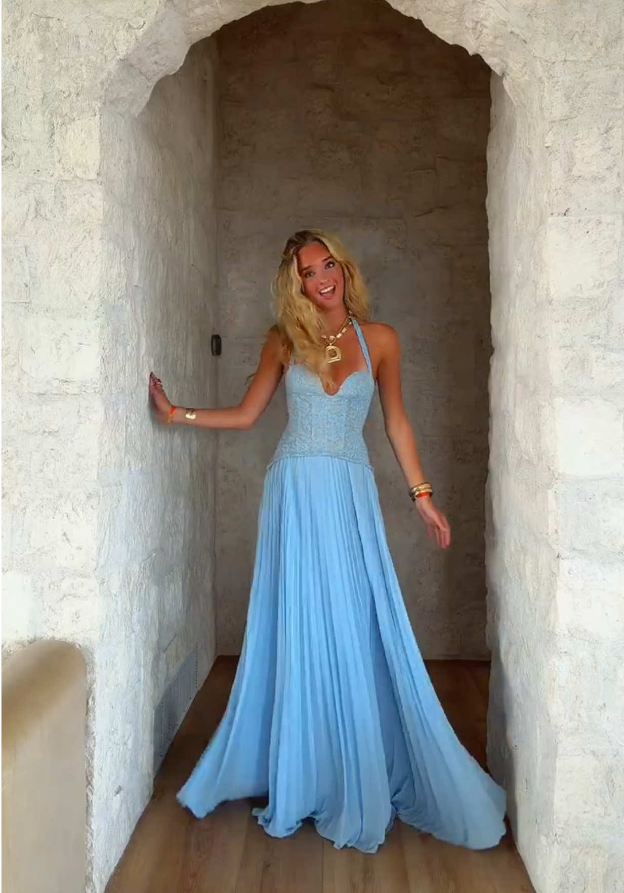 @The Dress Nook®