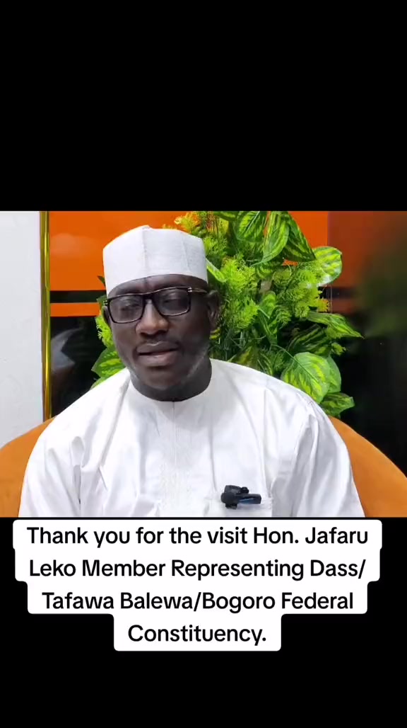 @SIRAJO ZAKARI 111
